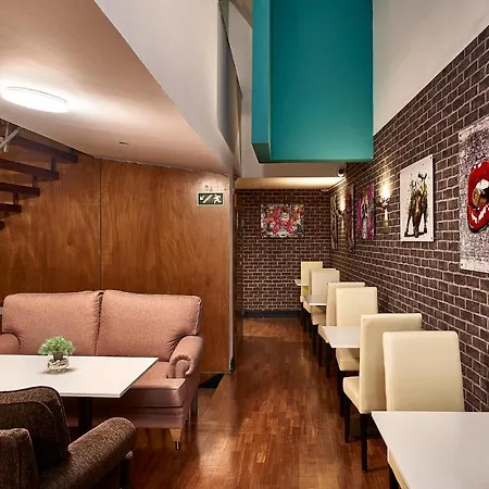 فندق Galeria 2*
